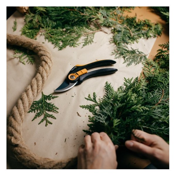 Fiskars dārza grieznes Plus Smartfit P541