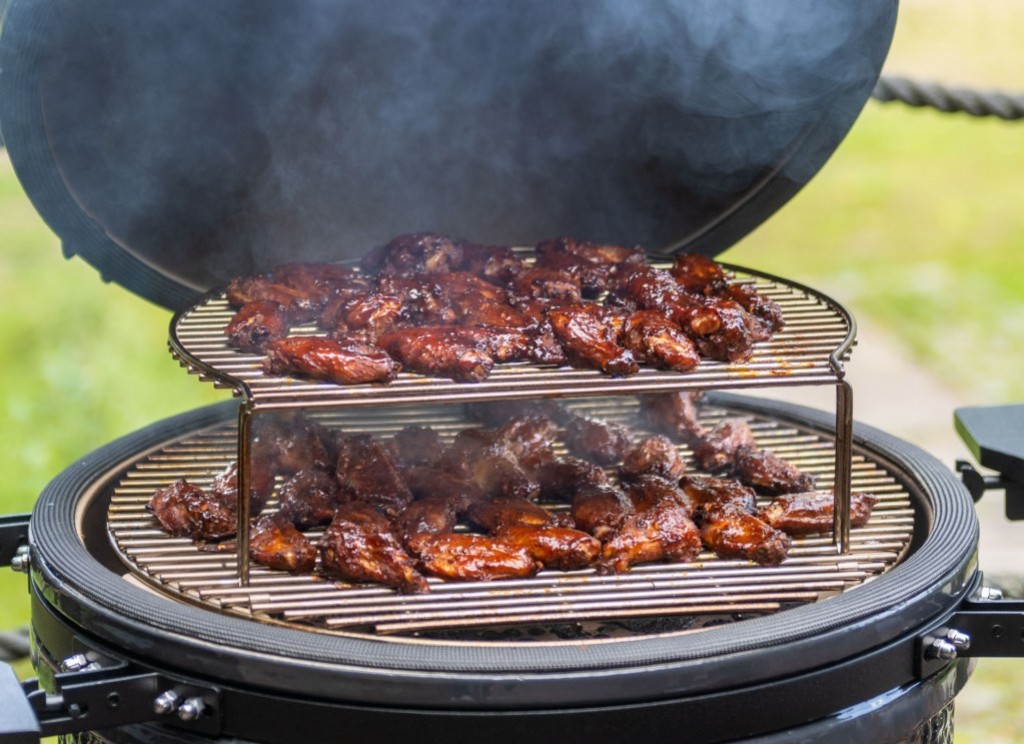Atpūta brīvā dabā un grilēts ēdiens